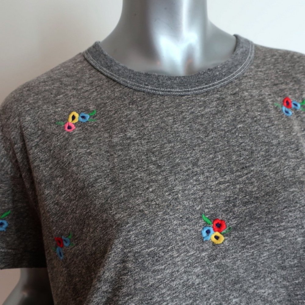 The Great Boxy Crew Tee Floral-Embroidered 2 NEW - Picture 2 of 8